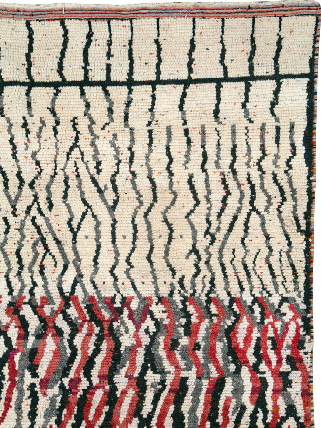 Modern Moroccan Carpet, No.26645 - Staging