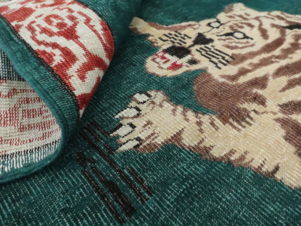 Vintage Pictorial Anatolian Rug, No.26669 - Staging