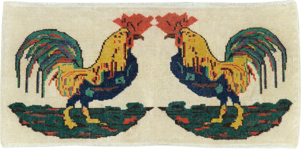 Vintage Turkish Anatolian Pictorial Throw Rug, No.26670 - Staging