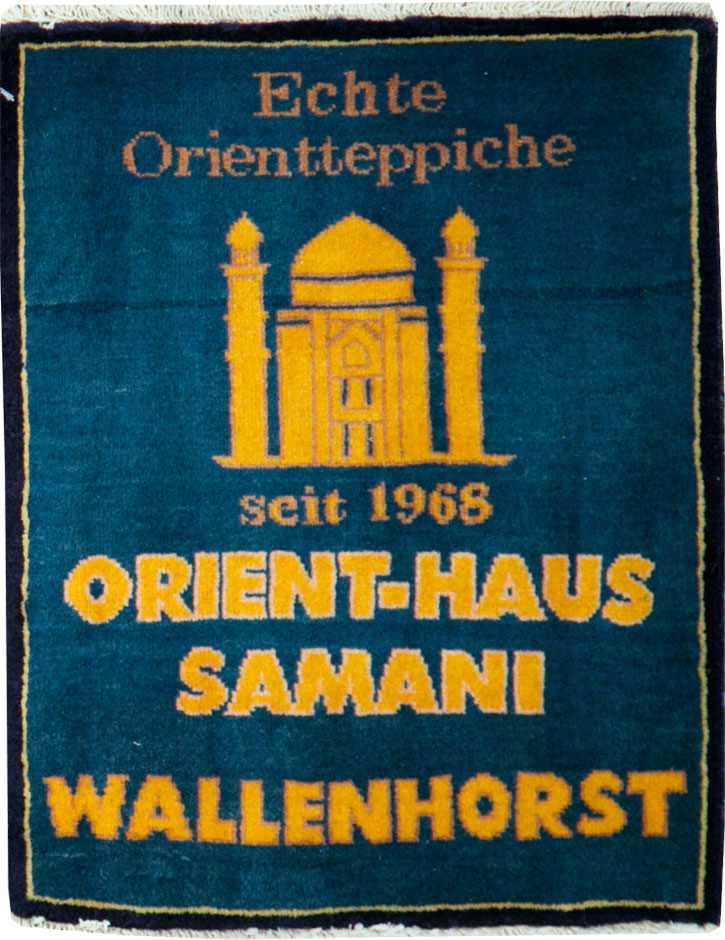 Vintage Persian Kashan Pictorial Rug, No.26686 - Staging