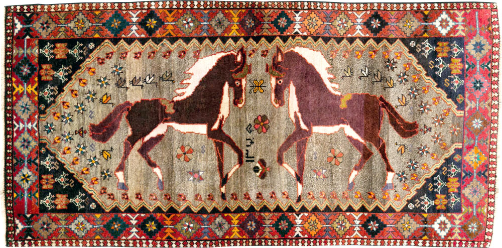 Vintage Qashqai Pictorial Rug, No.26700 - Staging