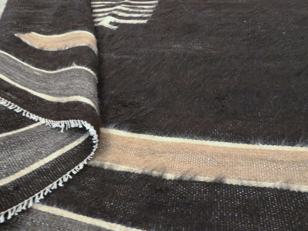 Vintage Turkish Mohair Accent Rug, No.26734 - Staging