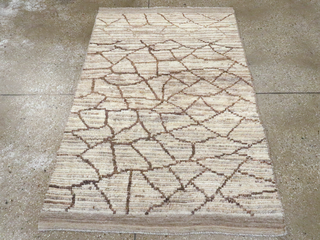 Modern Persian Gabbeh Rug, No.26736 - Staging