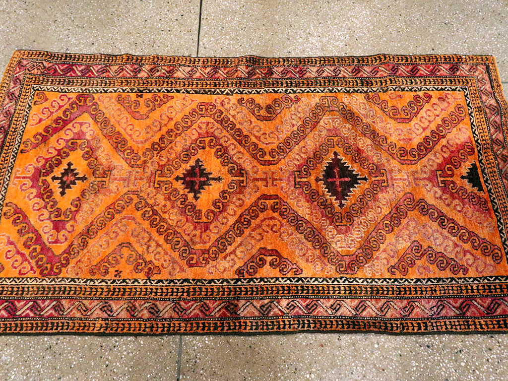Vintage Persian Baluch Rug, No.26737 - Staging
