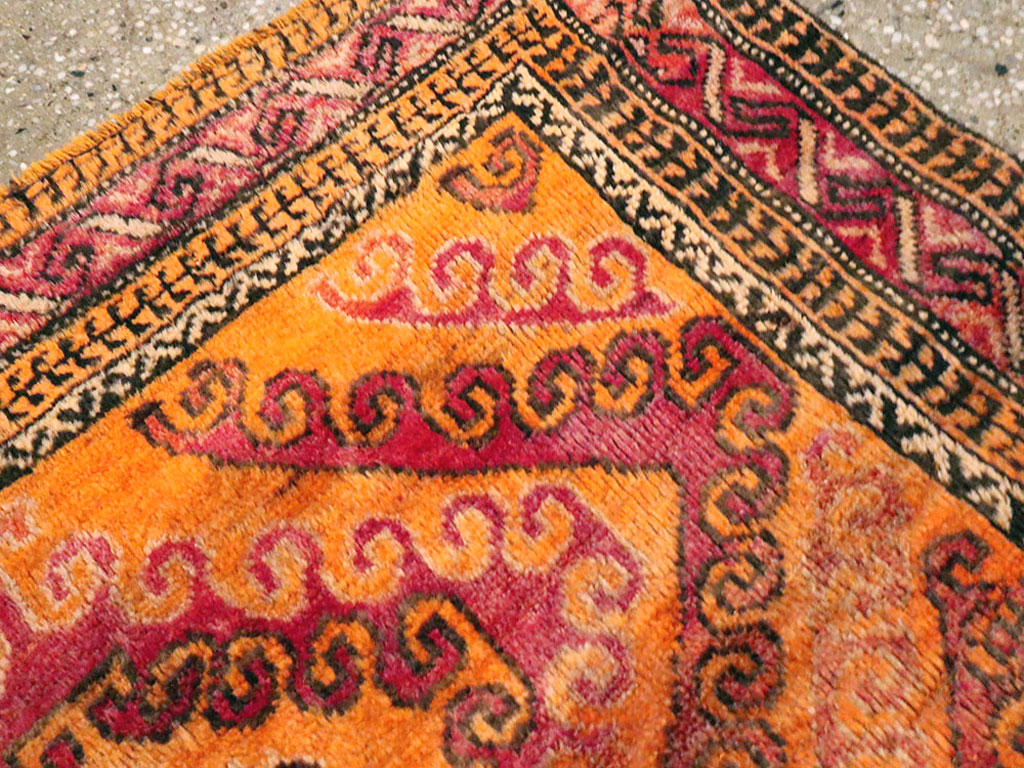 Vintage Persian Baluch Rug, No.26737 - Staging