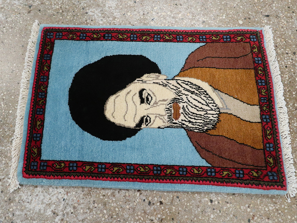 Vintage Persian Mahal Pictorial Rug, No.26744 - Staging