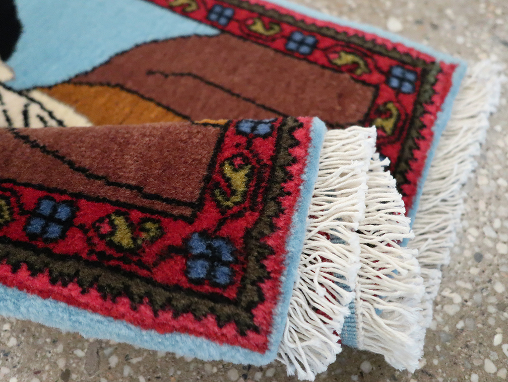 Vintage Persian Mahal Pictorial Rug, No.26744 - Staging