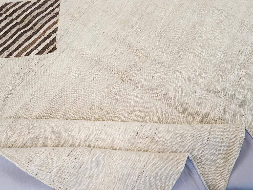 Vintage Persian Flatweave Kilim Accent Carpet, No.26758 - Staging