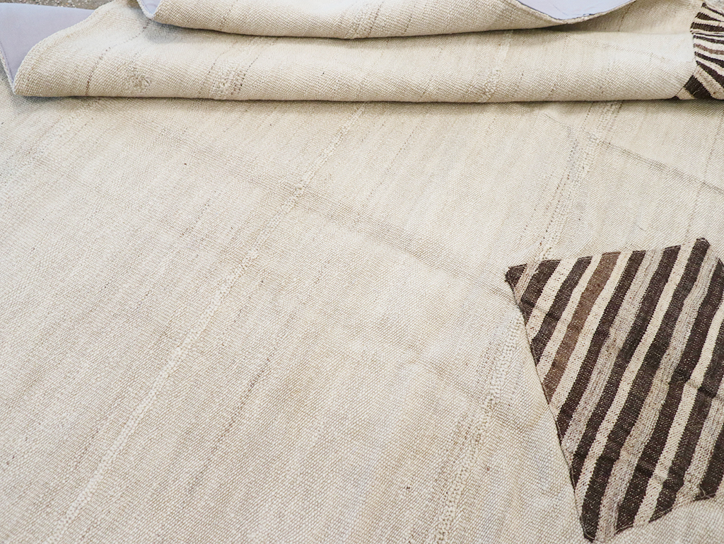 Vintage Persian Flatweave Kilim Accent Carpet, No.26758 - Staging