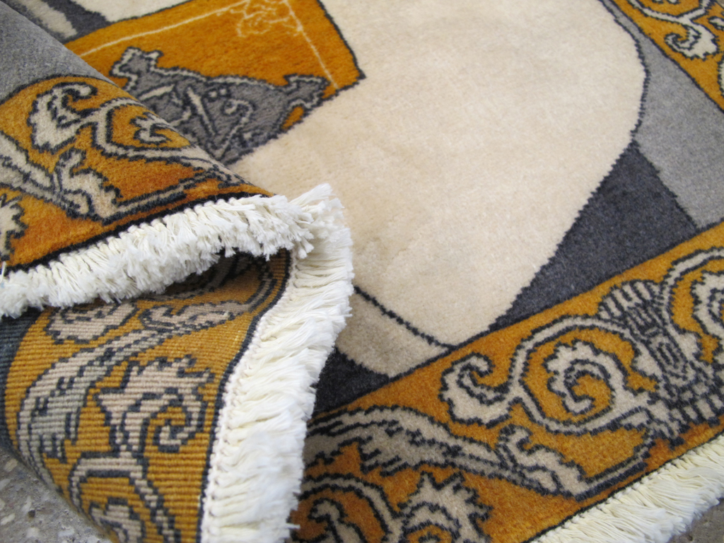 Persian Pictorial Tabriz Rug, No.26763 - Staging