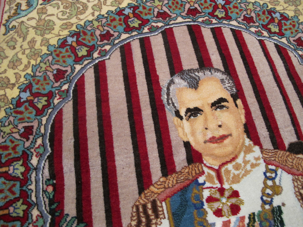 Vintage Persian Tabriz Pictorial Rug, No.26771 - Staging