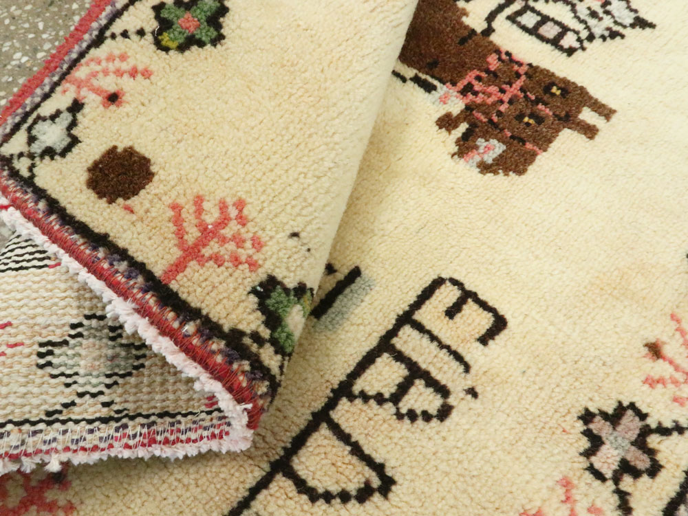 Vintage Persian Baluch Pictorial Rug, No.26776 - Staging