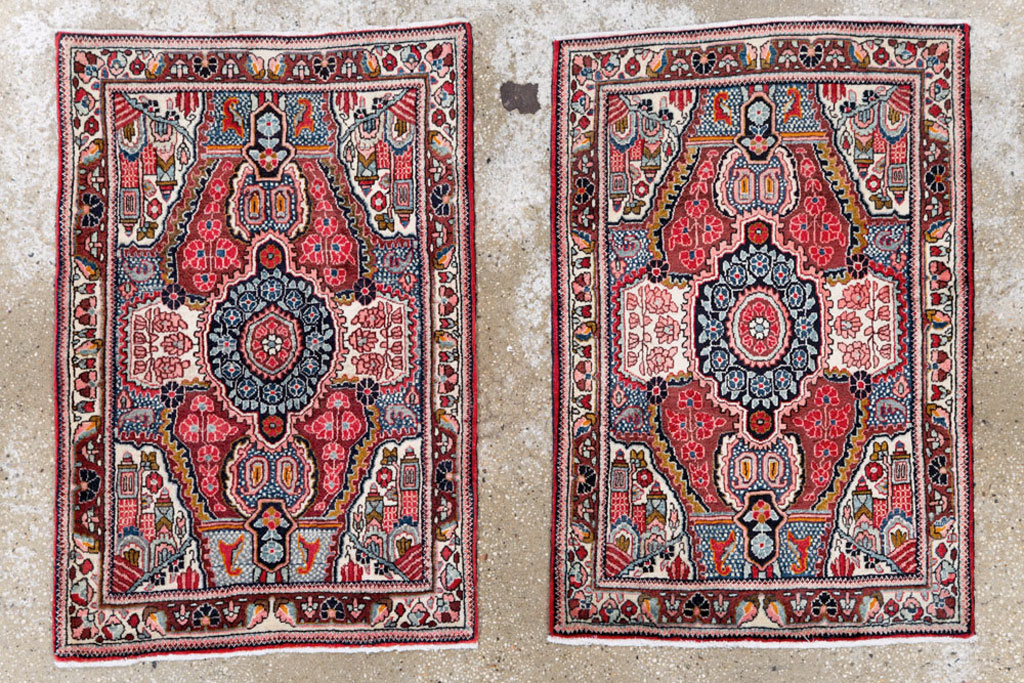 Vintage Persian Sarouk Throw Rug (Pair: 1 of 2), No.26792 - Staging