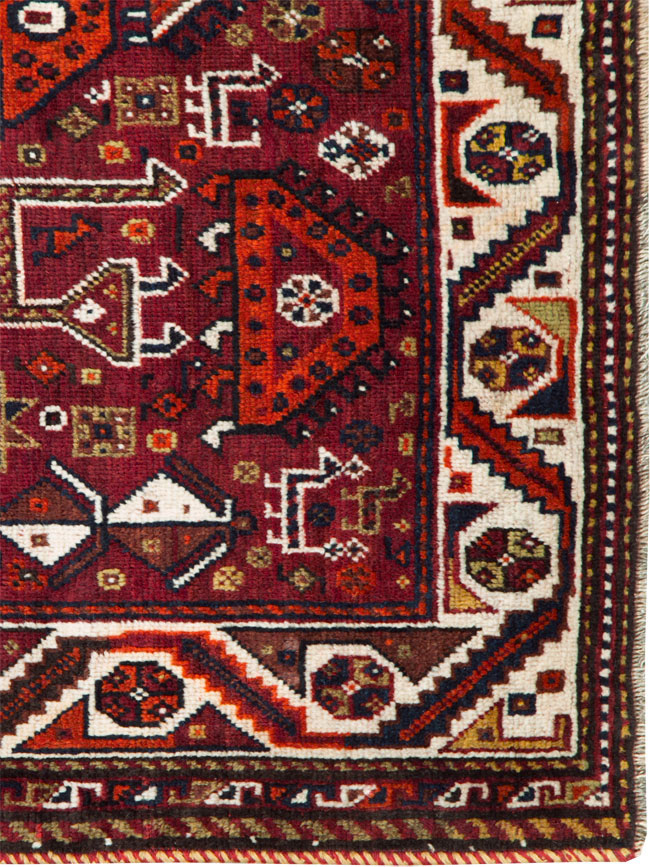 Vintage Pictorial Qashqai Rug, No.26794 - Staging