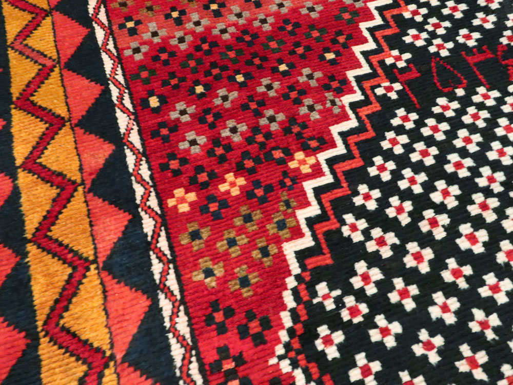 Vintage Persian Gabbeh Rug, No.26797 - Staging