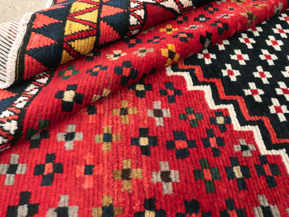 Vintage Persian Gabbeh Rug, No.26797 - Staging