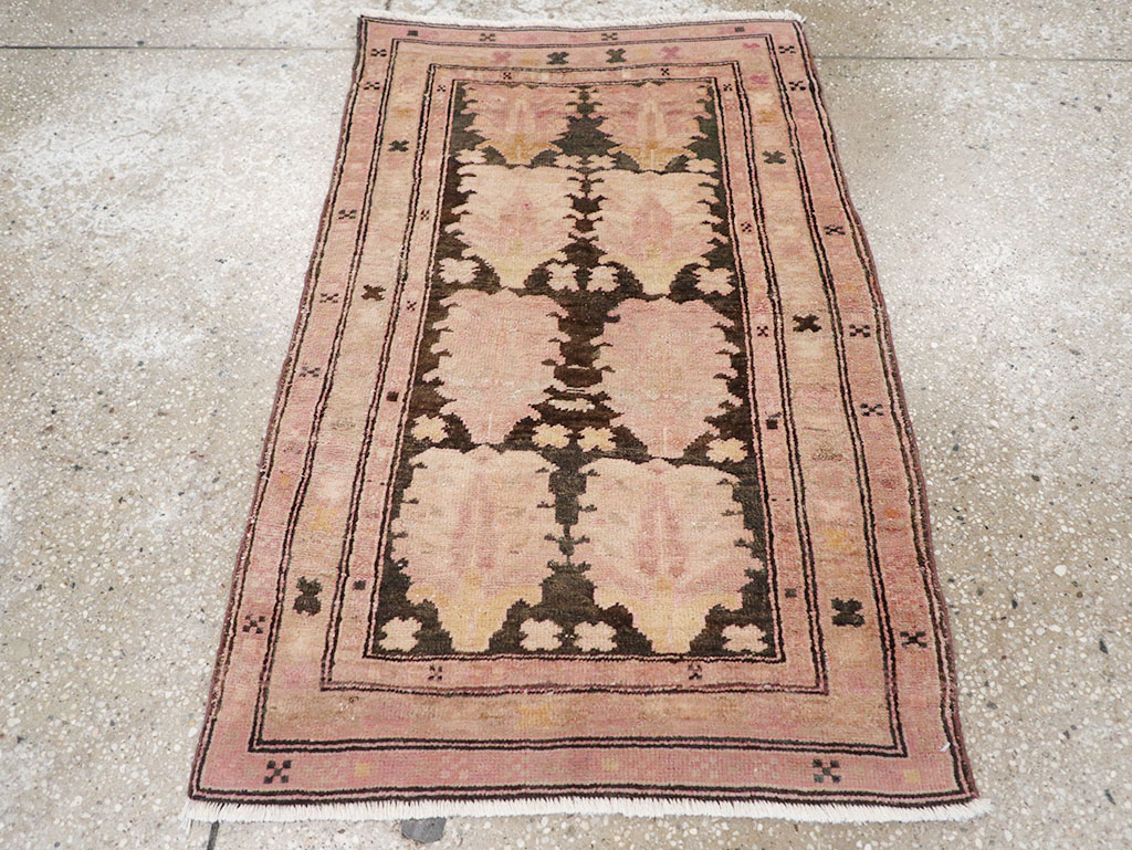 Vintage Persian Ardabil Throw Rug, No.26831 - Staging