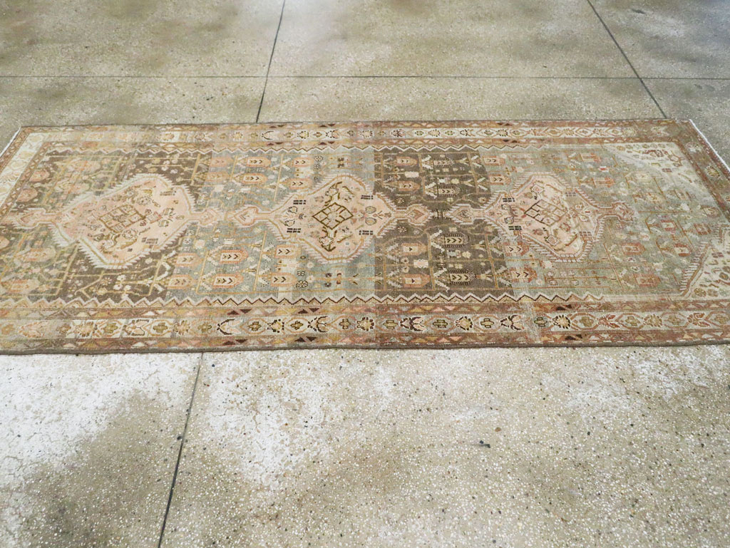 Antique Persian Malayer Gallery Carpet, No.26882 - Staging