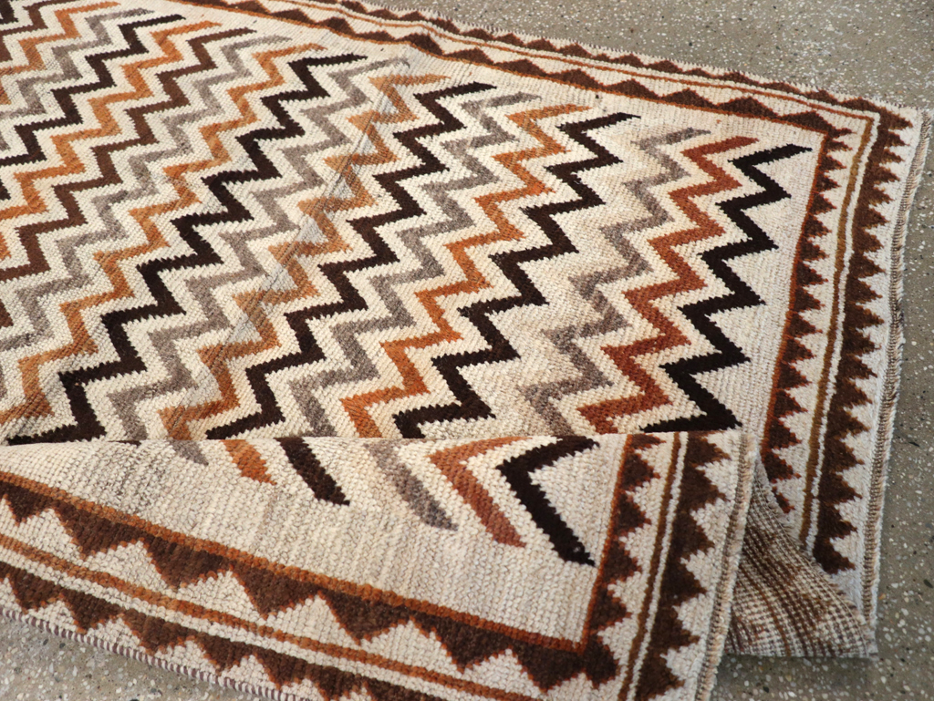 Vintage Persian Gabbeh Rug, No.26926 - Staging