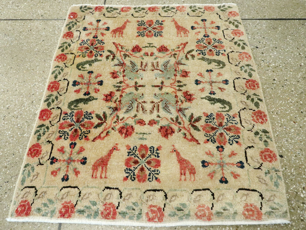 Vintage Persian Tabriz Pictorial Rug, No.26930 - Staging