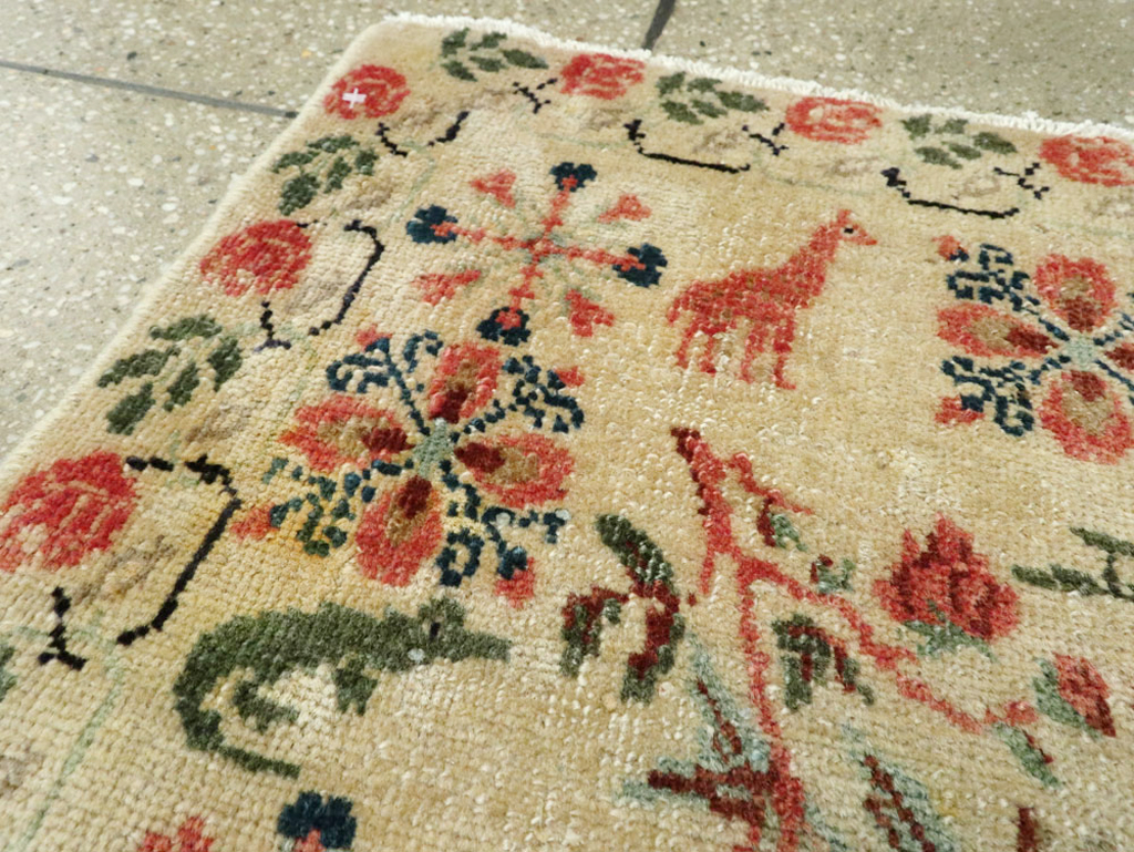 Vintage Persian Tabriz Pictorial Rug, No.26930 - Staging