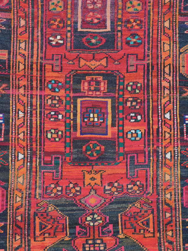 Vintage Persian Hamadan Rug, No.26933 - Staging