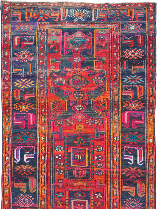 Vintage Persian Hamadan Rug, No.26933 - Staging
