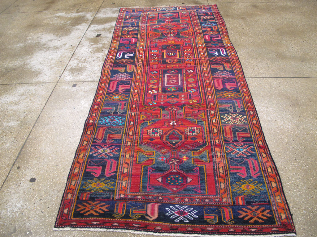 Vintage Persian Hamadan Rug, No.26933 - Staging