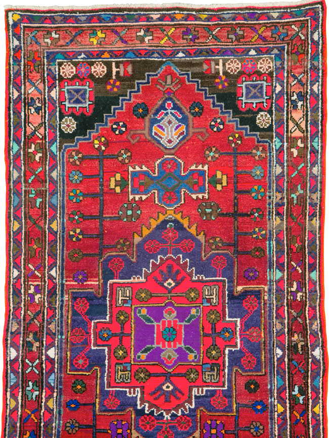 Vintage Persian Hamadan Rug, No.26941 - Staging