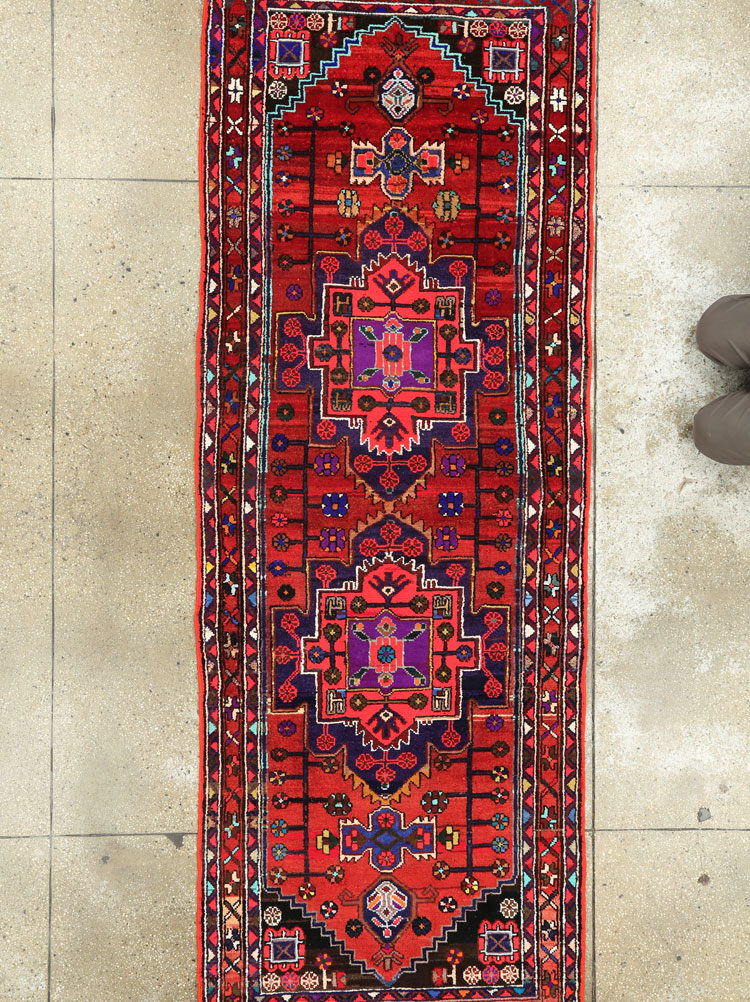 Vintage Persian Hamadan Rug, No.26941 - Staging