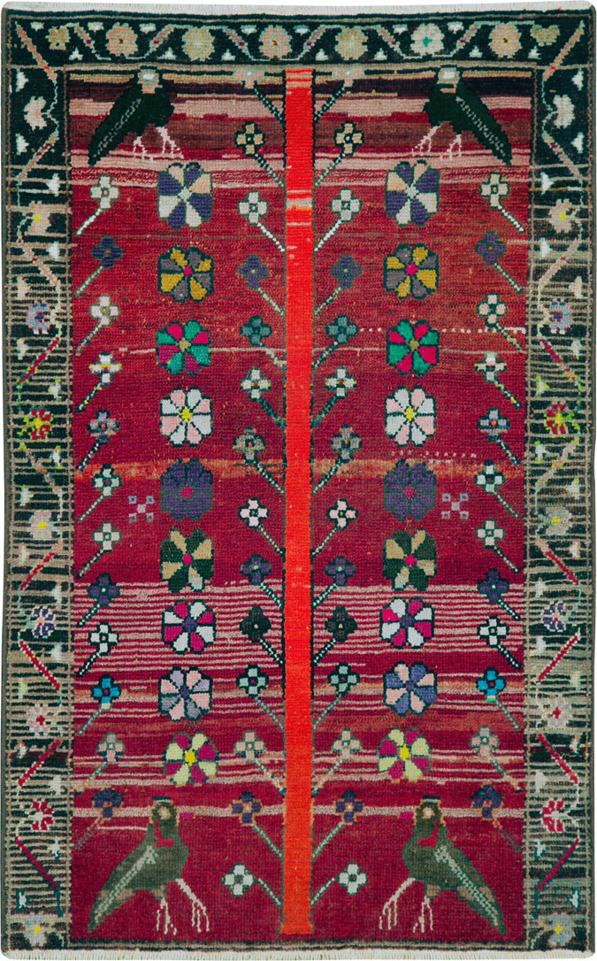 Vintage Persian Mahal Rug, No.26943 - Staging