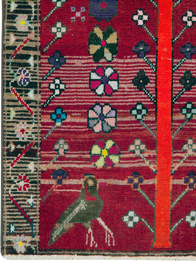 Vintage Persian Mahal Rug, No.26943 - Staging