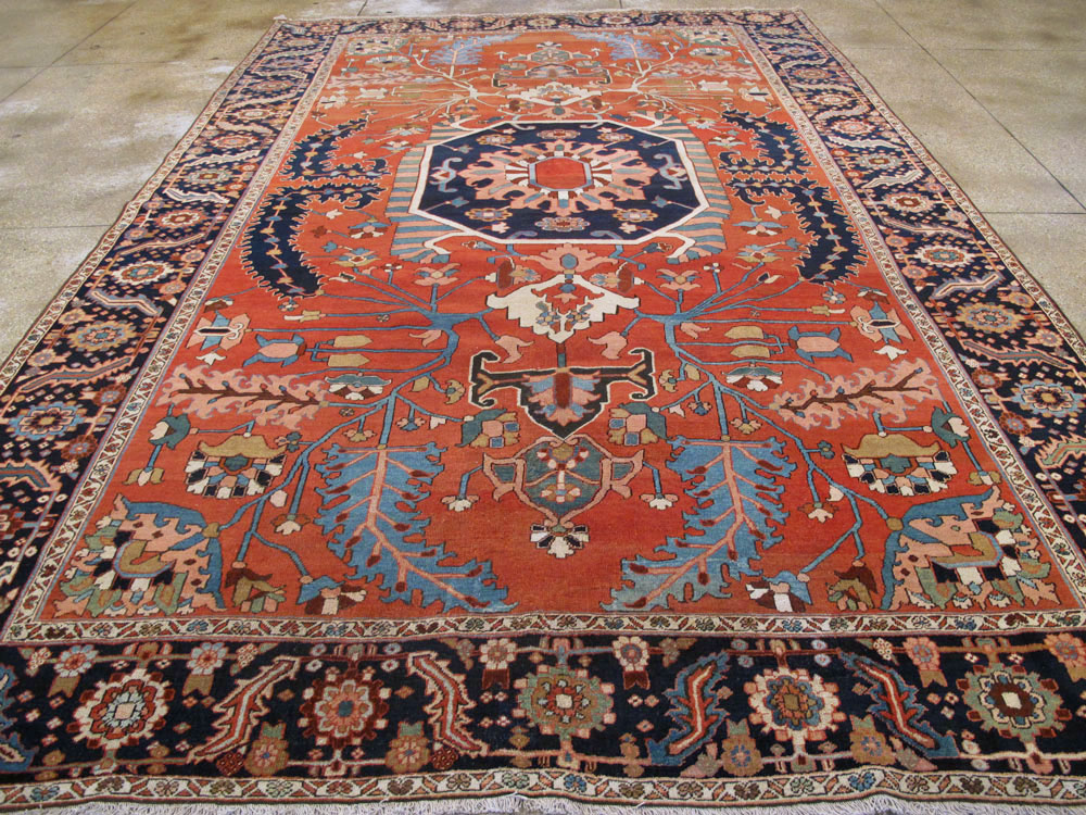 Antique Persian Serapi Rug, No.26975 - Staging