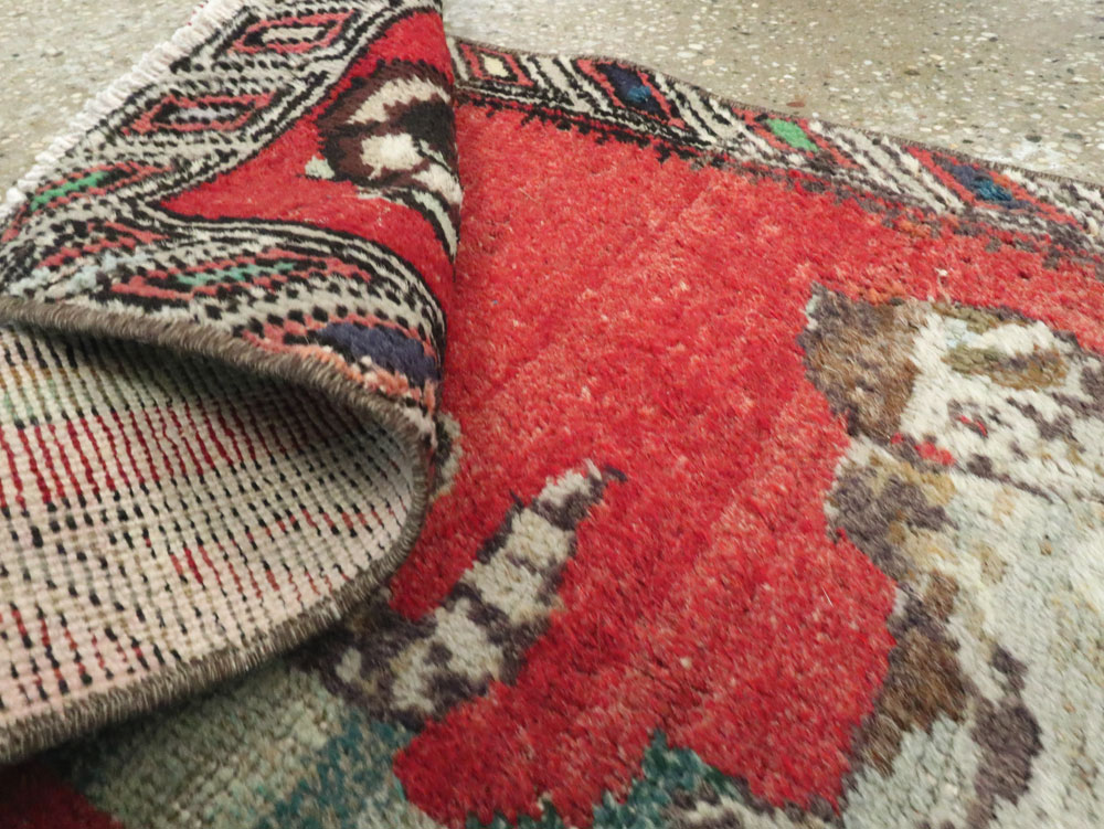 Vintage Turkish Anatolian Pictorial Rug, No.26987 - Staging