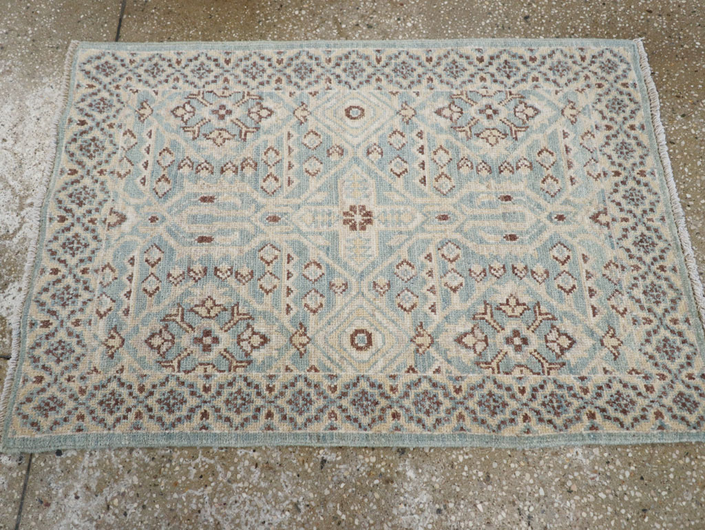 Contemporary Indian Agra Throw Rug, No.26995 - Staging