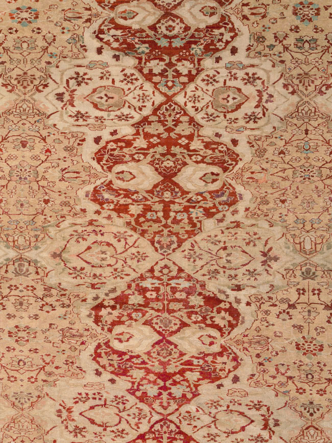 Antique Persian Sultanabad Carpet, No.26997 - Staging