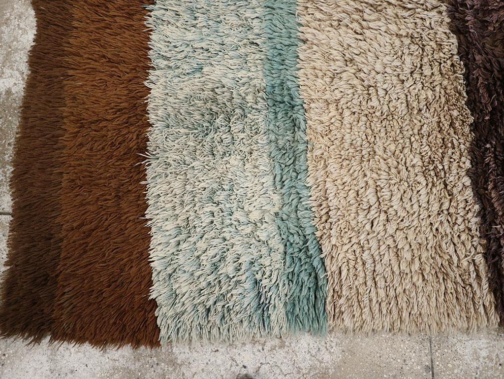 Vintage Moroccan Accent Rug, No.27001 - Staging