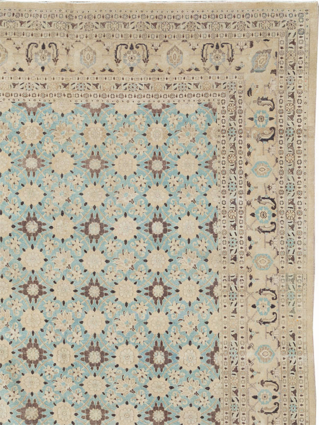 Vintage Persian Mashad Square Carpet, No.27004 - Staging