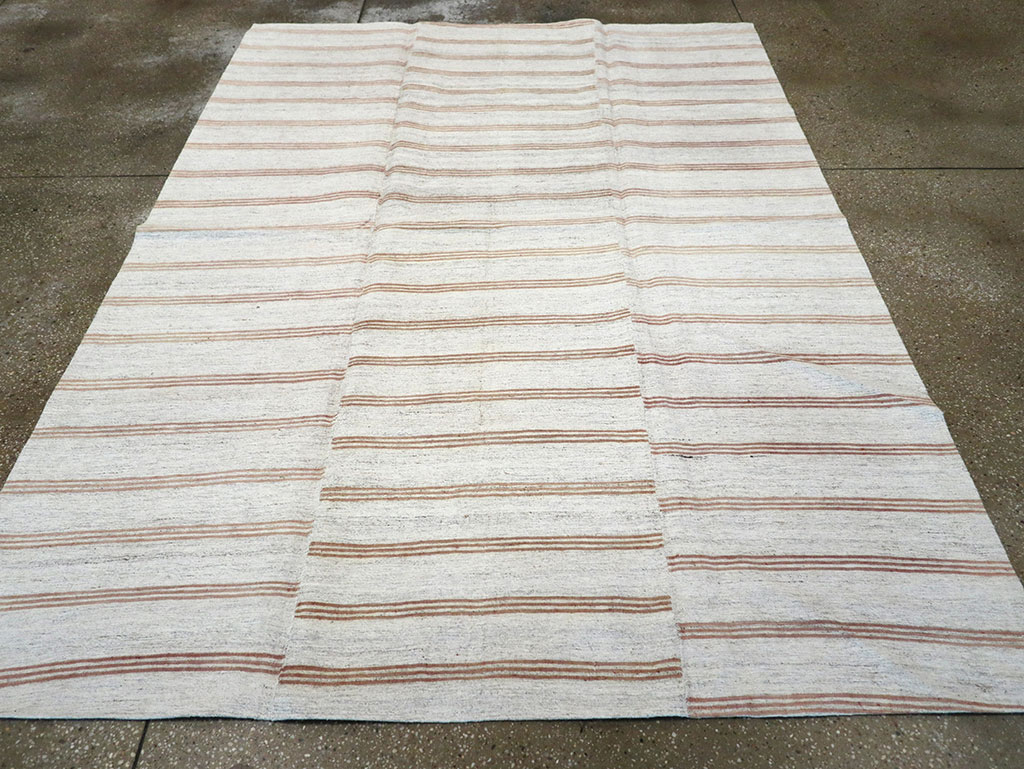 Vintage Turkish Flatweave Kilim Accent Rug, No.27007 - Staging