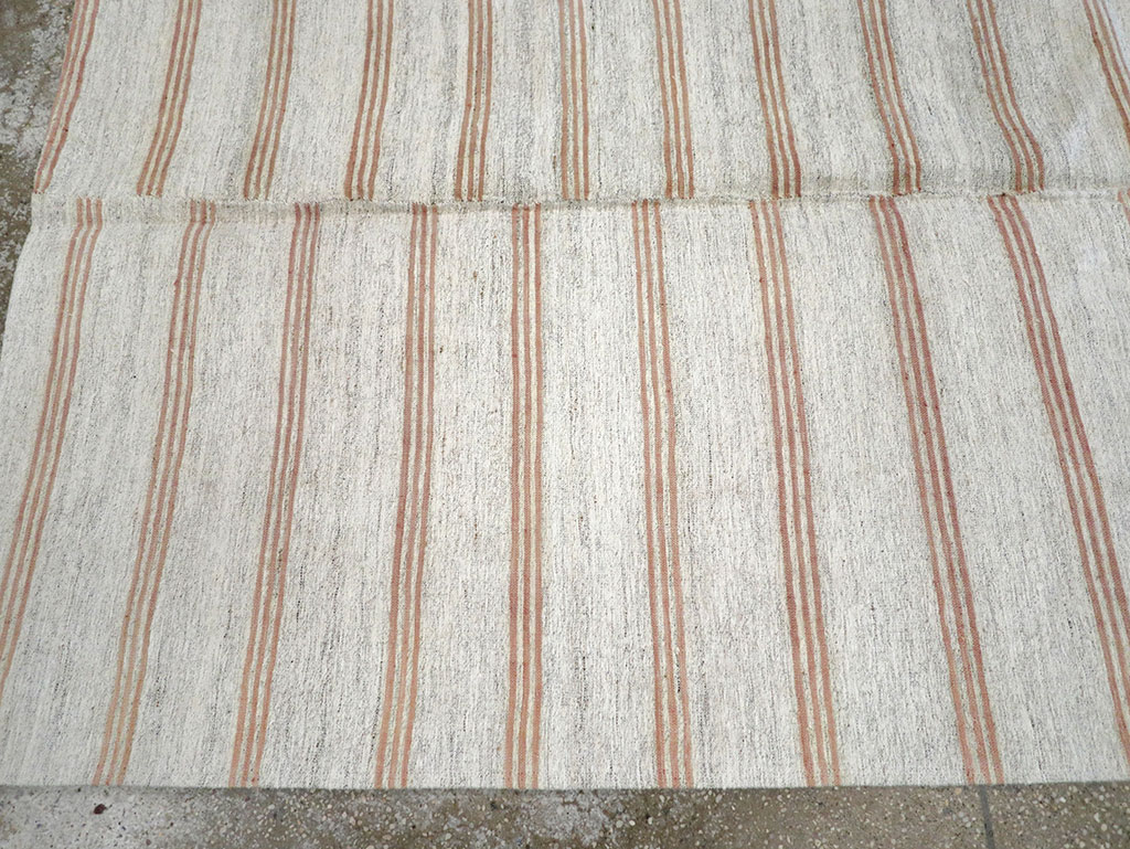 Vintage Turkish Flatweave Kilim Accent Rug, No.27007 - Staging