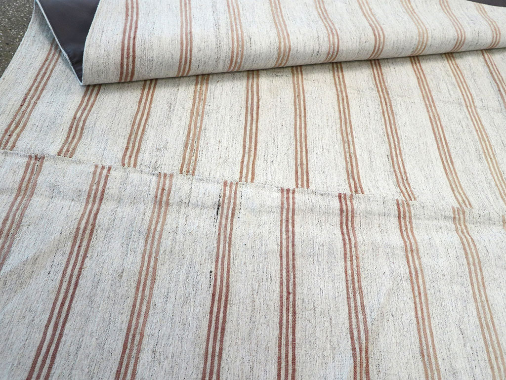 Vintage Turkish Flatweave Kilim Accent Rug, No.27007 - Staging