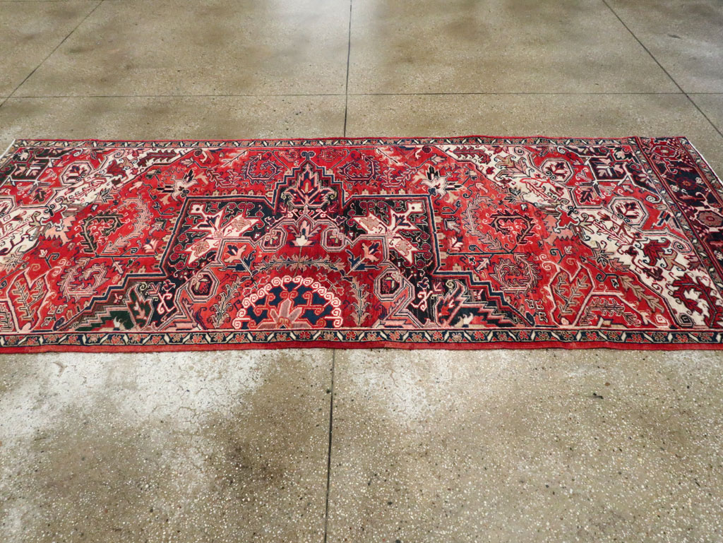 Vintage Persian Heriz Sampler Rug, No.27078 - Staging