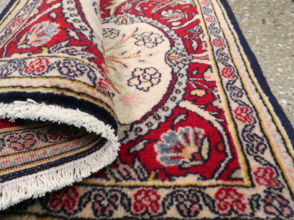 Vintage Persian Quom Rug, No.27113 - Staging