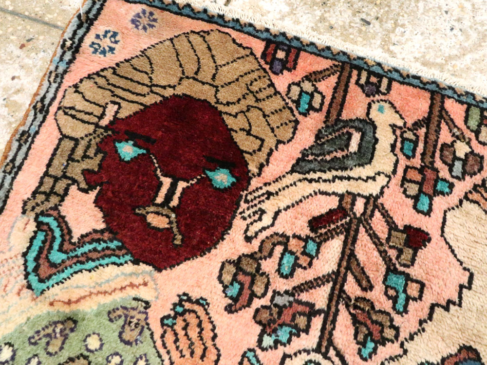 Vintage Persian Mahal Pictorial Rug, No.27114 - Staging