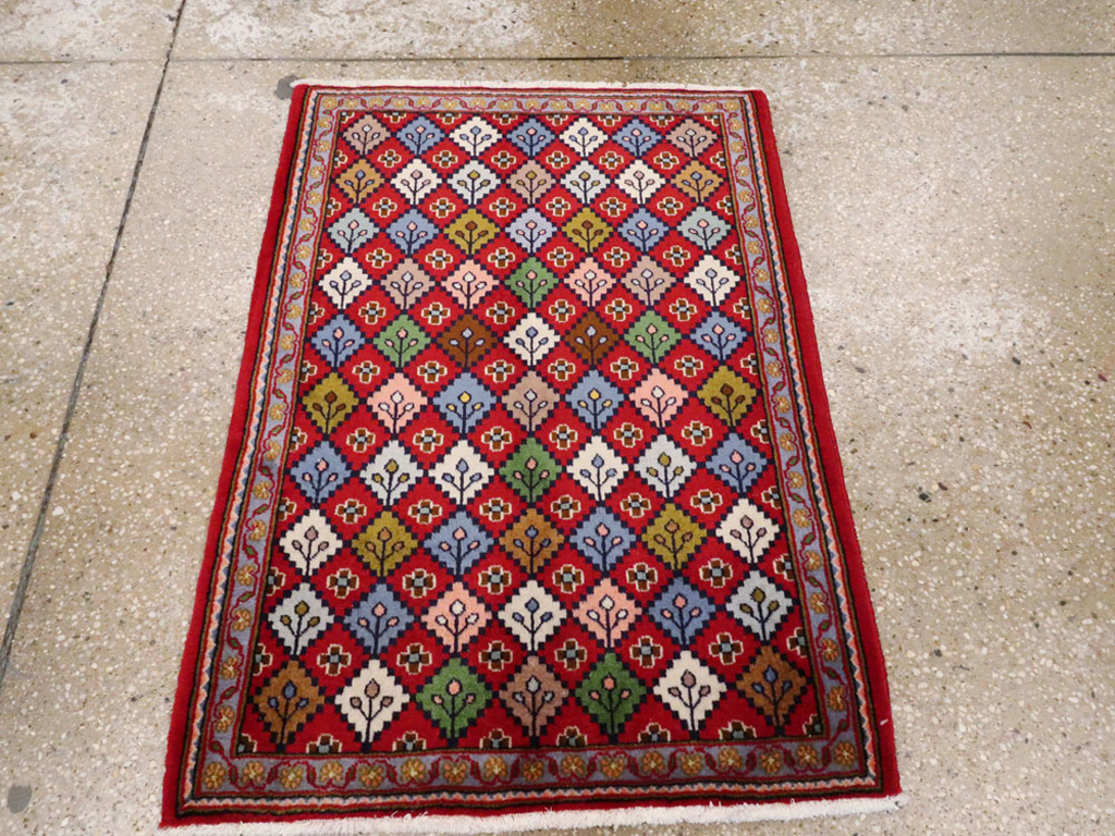 Vintage Persian Kashan Throw Rug (Pair: 2 of 2), No.27116 - Staging