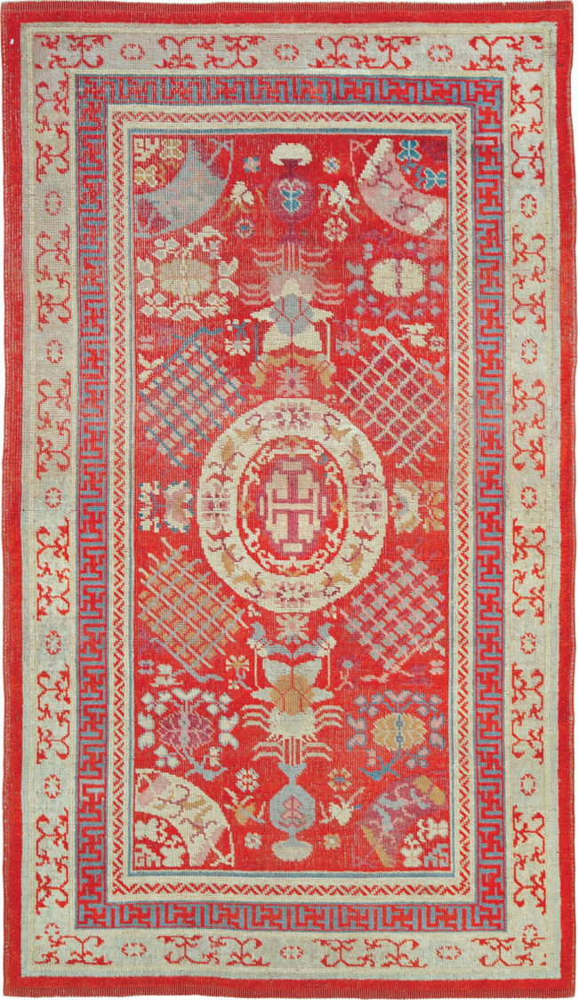 Vintage East Turkestan Khotan Rug, No.27136 - Staging