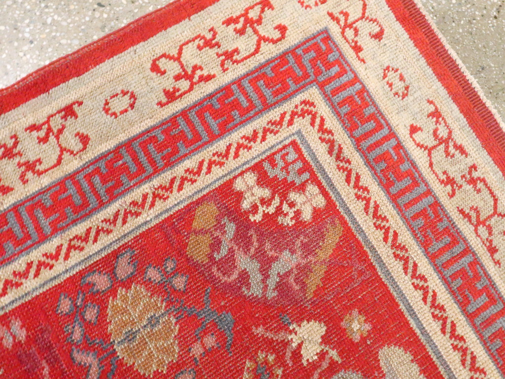 Vintage East Turkestan Khotan Rug, No.27136 - Staging