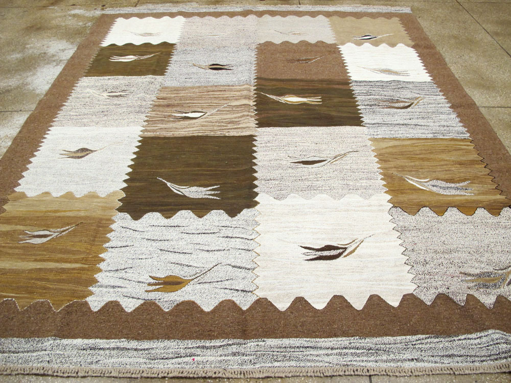 Modern Turkish Flatweave Kilim, No.27165 - Staging