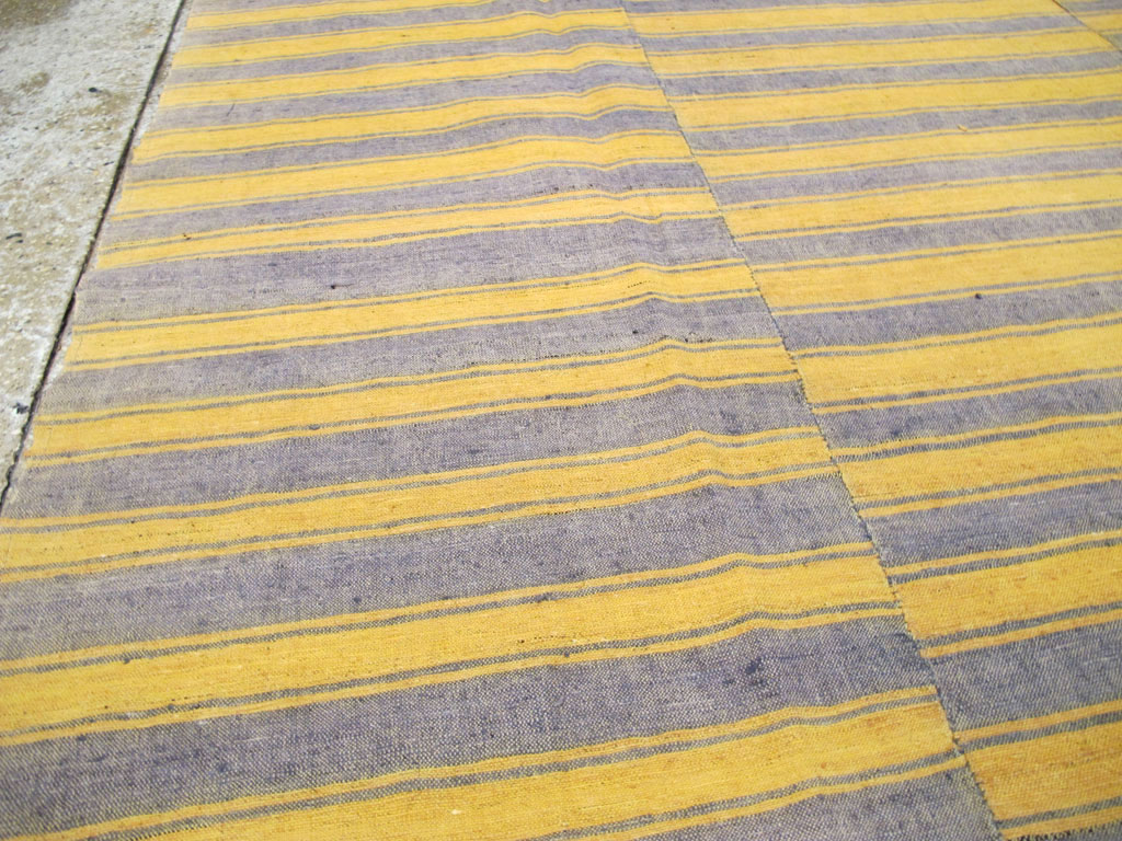 Vintage Turkish Flatweave Kilim Accent Rug, No.27173 - Staging