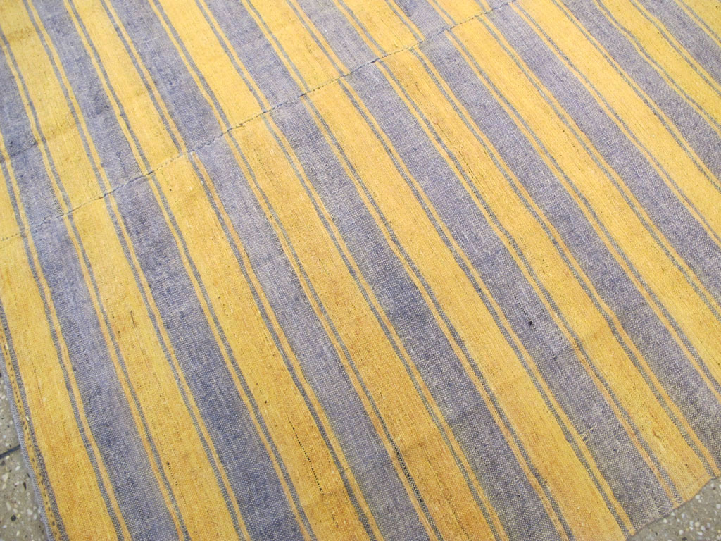 Vintage Turkish Flatweave Kilim Accent Rug, No.27173 - Staging